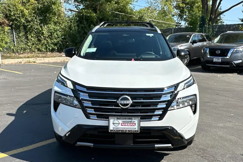 2026 Nissan Rogue Platinum photo 1