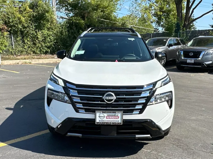 2026 Nissan Rogue Platinum photo 1