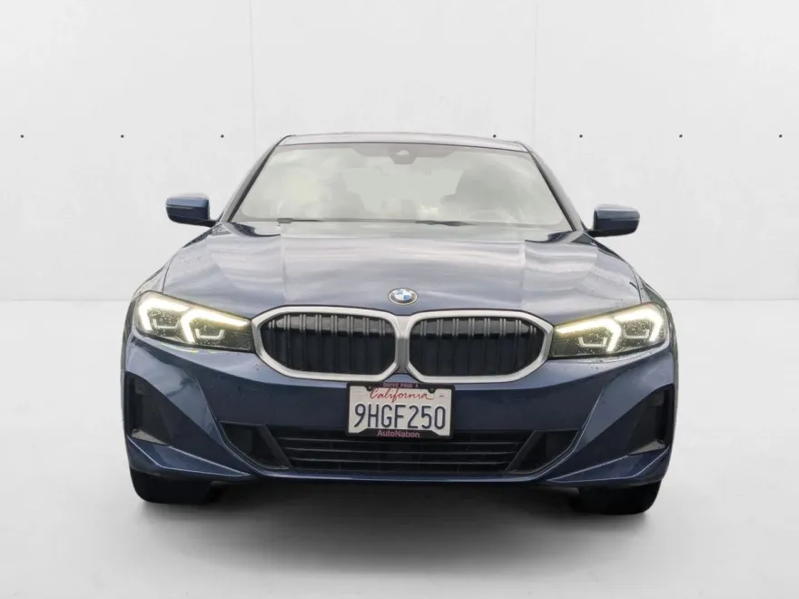 2023 Bmw 330i photo 1
