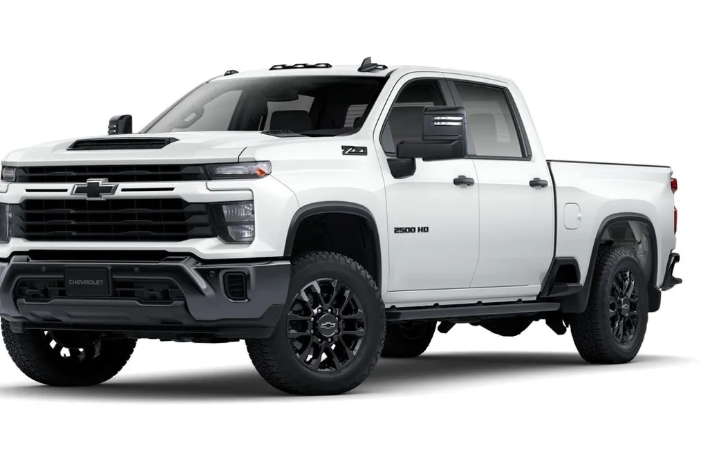 2025 Chevrolet Silverado 2500HD Custom photo 1