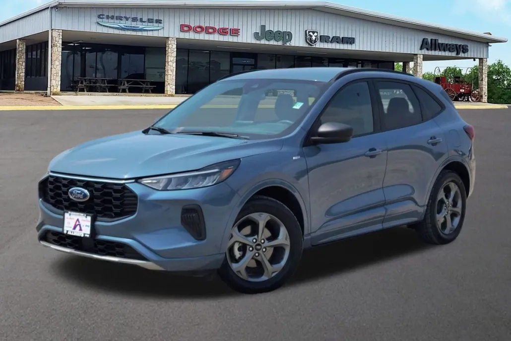2023 Ford Escape ST-Line photo 1