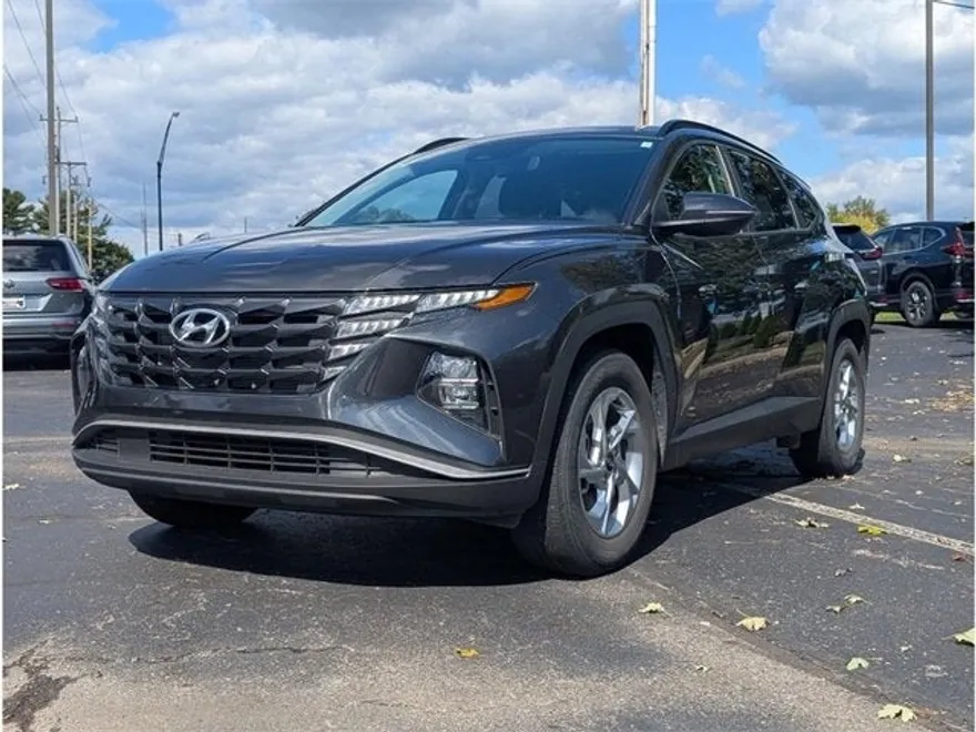 2022 Hyundai Tucson SEL photo 1