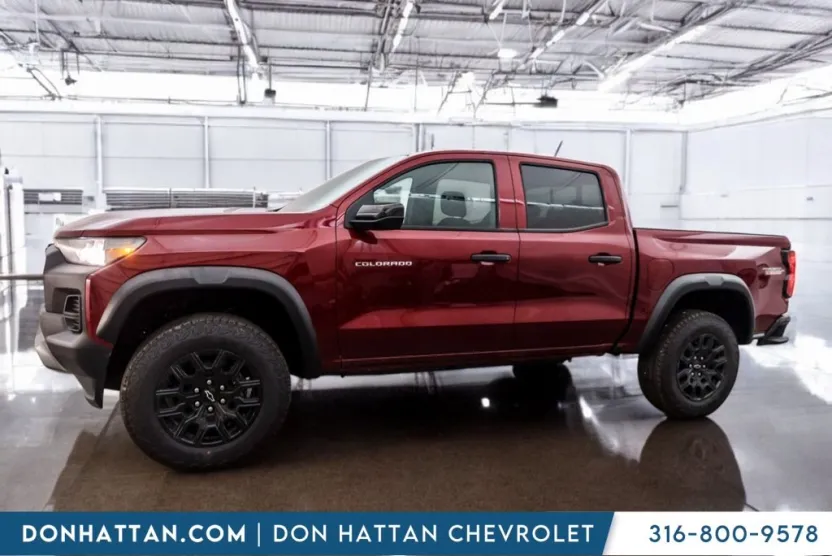 2026 Chevrolet Colorado Trail Boss photo 1