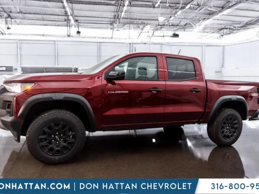 2026 Chevrolet Colorado Trail Boss photo 1