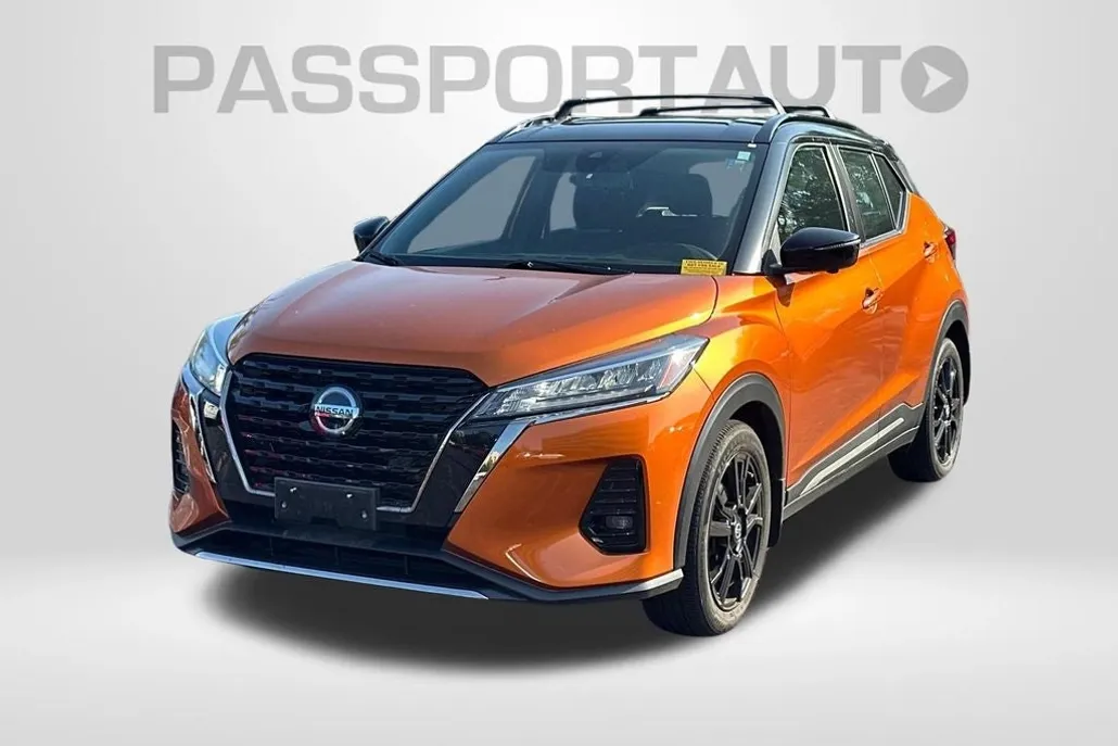 2021 Nissan Kicks SR photo 1