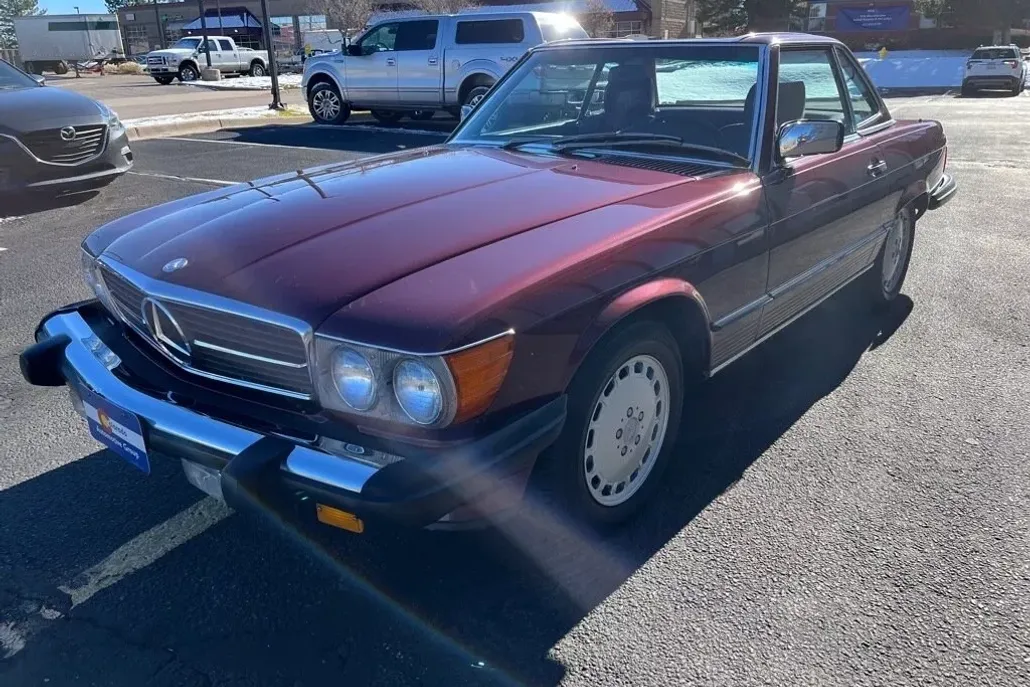 1987 Mercedes Benz 560 photo 1
