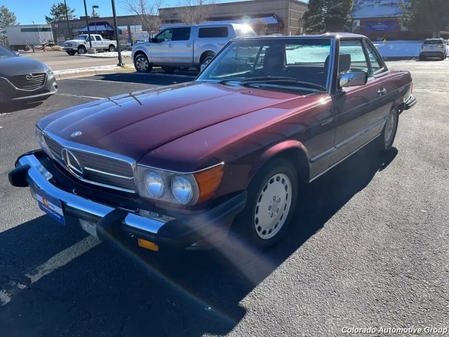 1987 Mercedes Benz 560 photo 1