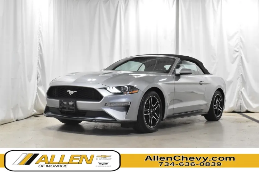 2022 Ford Mustang EcoBoost photo 1