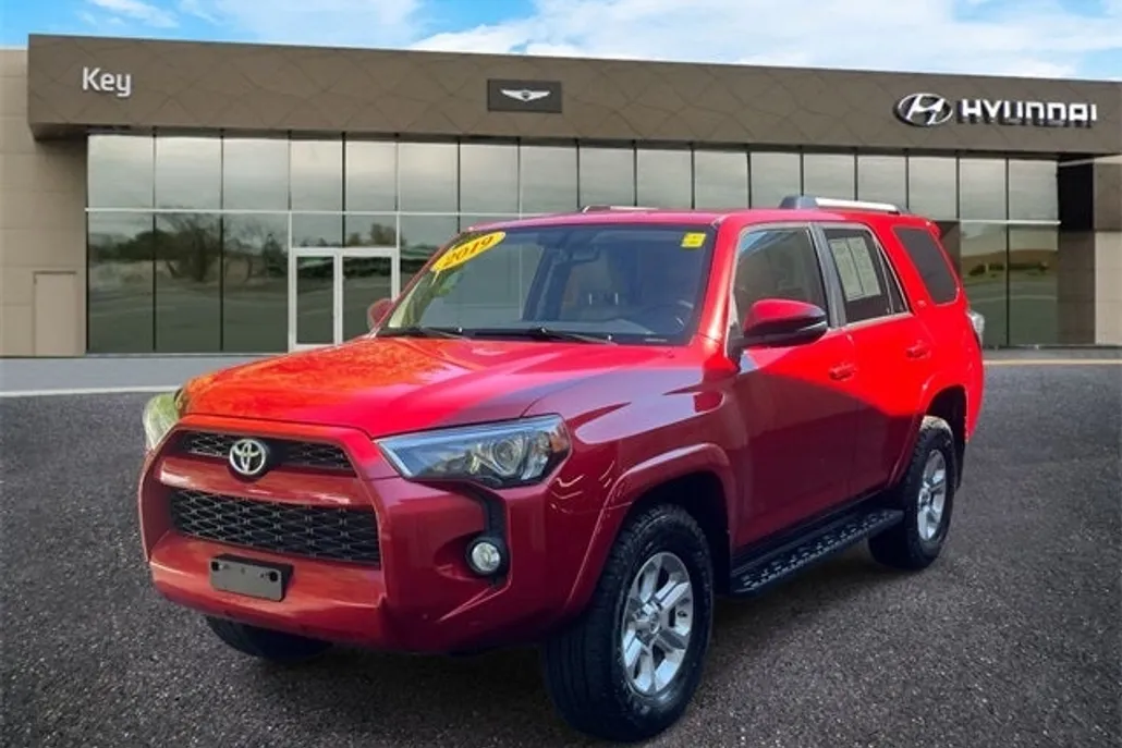 2019 Toyota 4Runner Limited photo 1