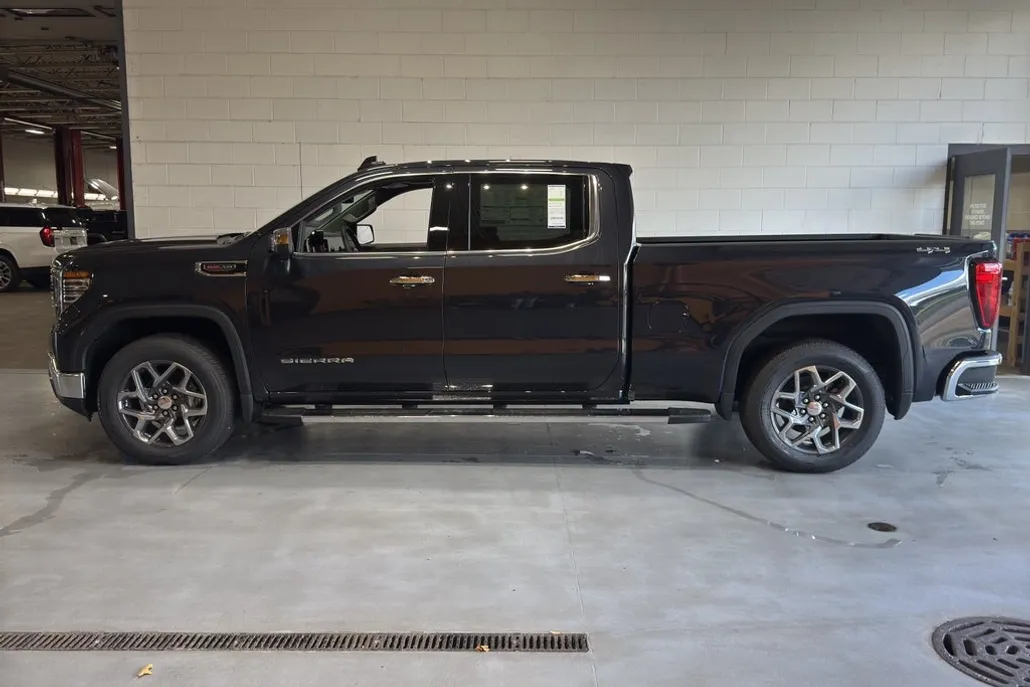 2026 Gmc Sierra 1500 SLE photo 1