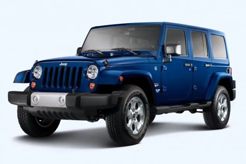 2015 Jeep Wrangler Unlimited Sahara photo 1