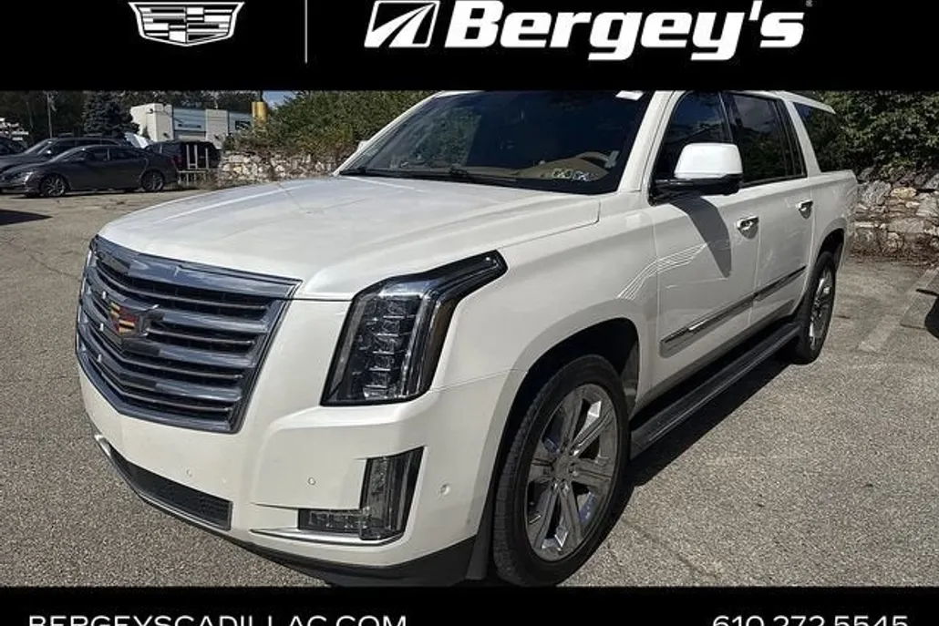 2017 Cadillac Escalade ESV Platinum photo 1