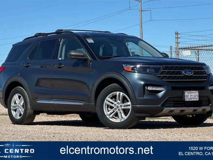 2022 Ford Explorer XLT photo 1