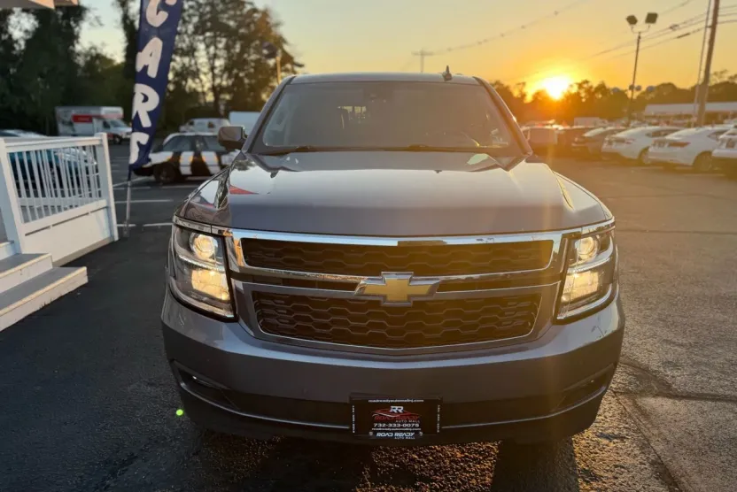 2018 Chevrolet Tahoe LT photo 1