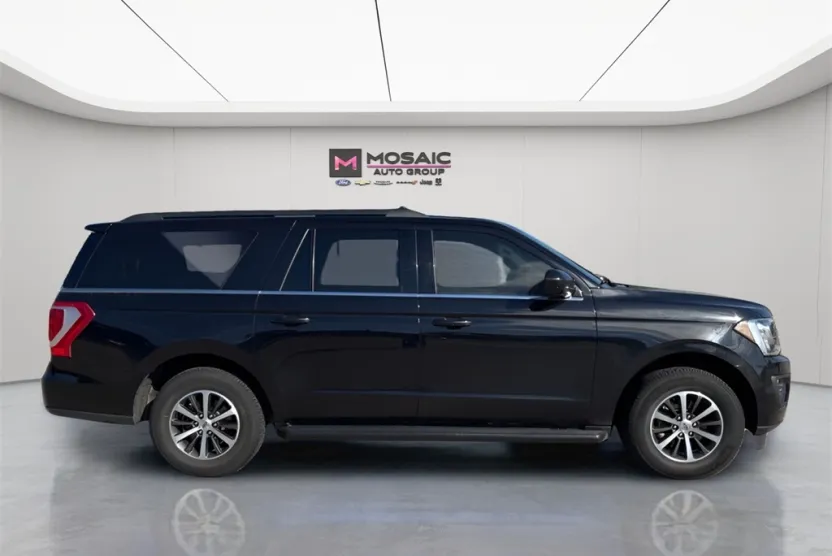 2019 Ford Expedition MAX XLT photo 1