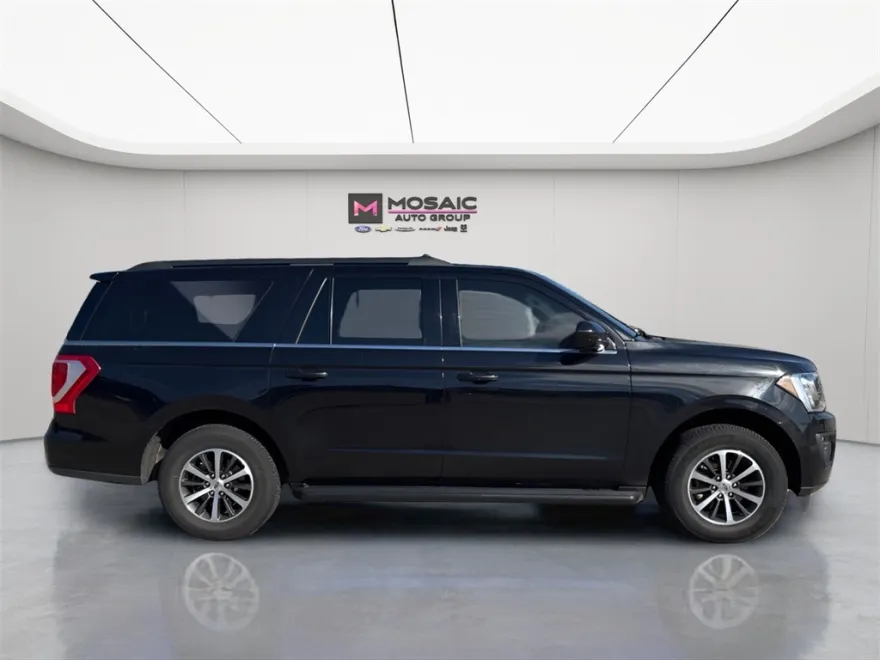 2019 Ford Expedition MAX XLT photo 1