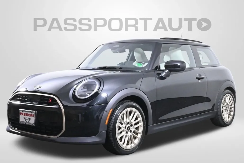 2025 Mini Cooper 2 Door Hardtop S photo 1