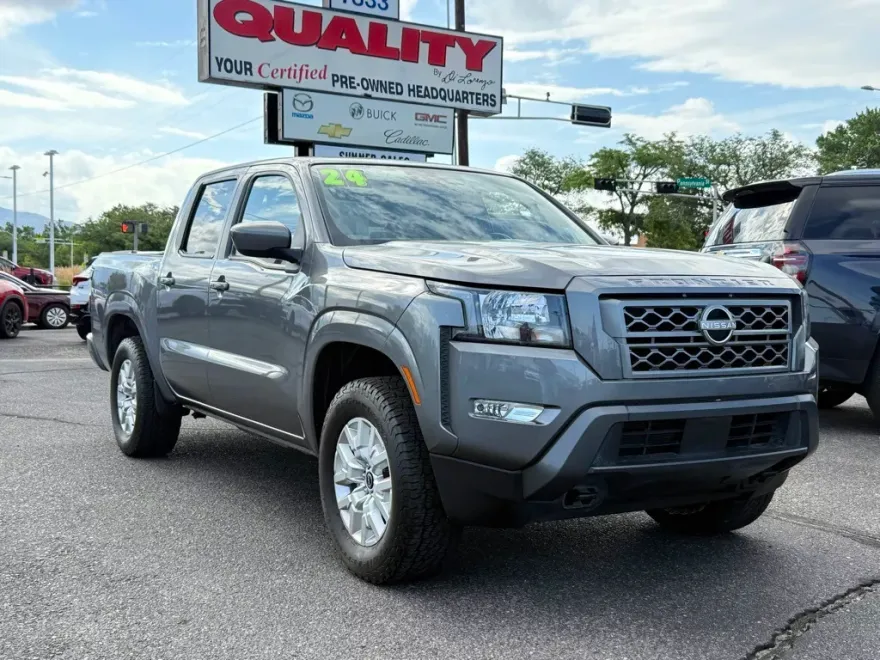 2024 Nissan Frontier SV photo 1