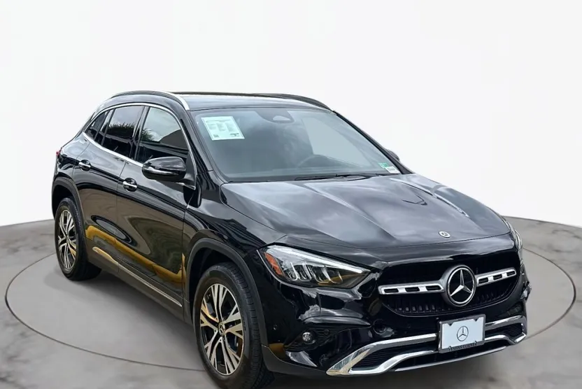 2025 Mercedes Benz GLA 250 4MATIC photo 1