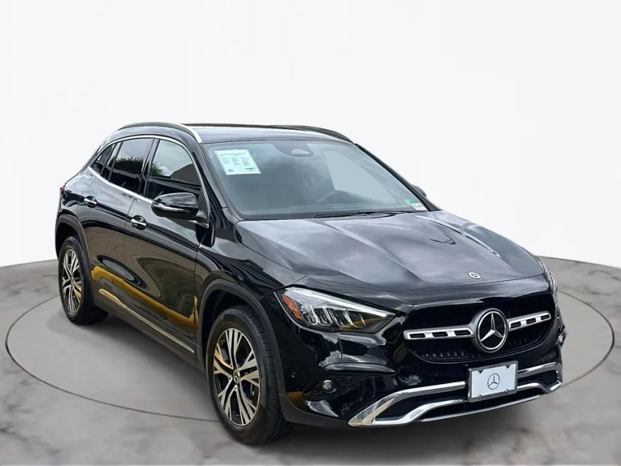2025 Mercedes Benz GLA 250 4MATIC photo 1