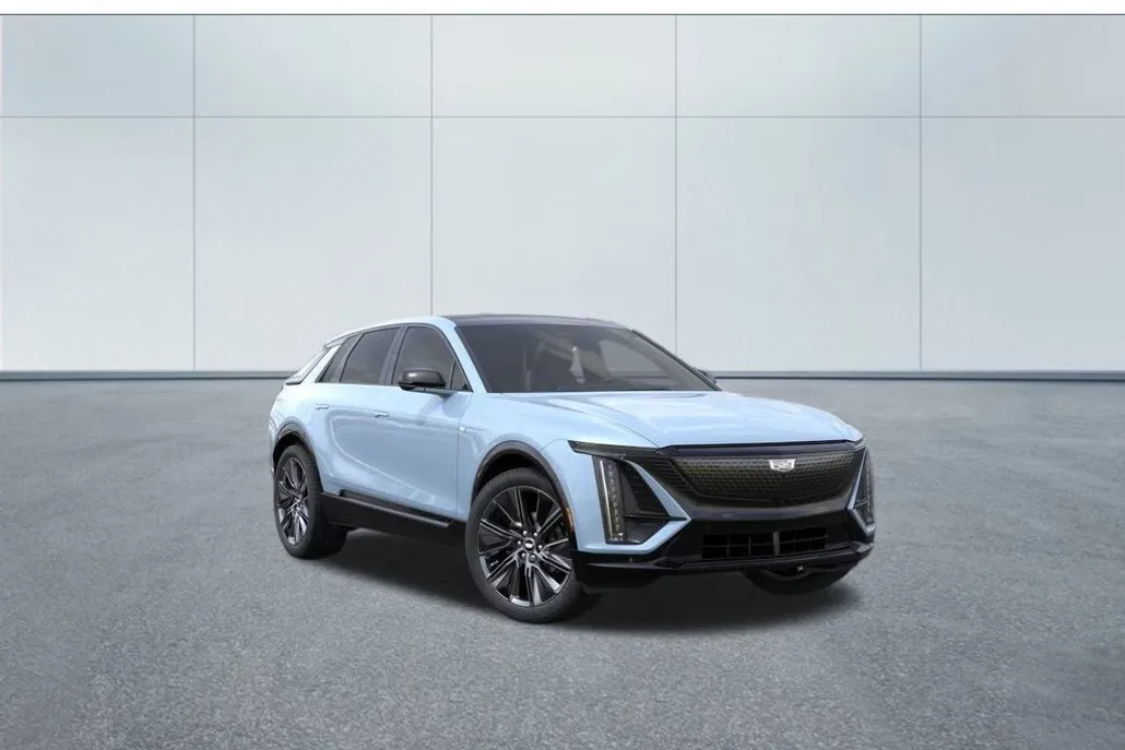 2025 Cadillac Lyriq Sport photo 1