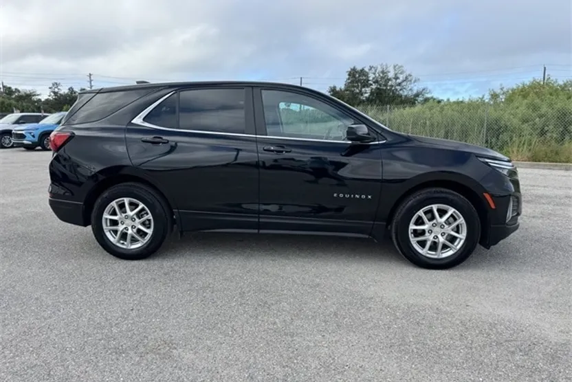 2024 Chevrolet Equinox photo 1