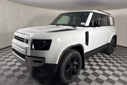 2025 Land Rover Defender 110 S photo 2