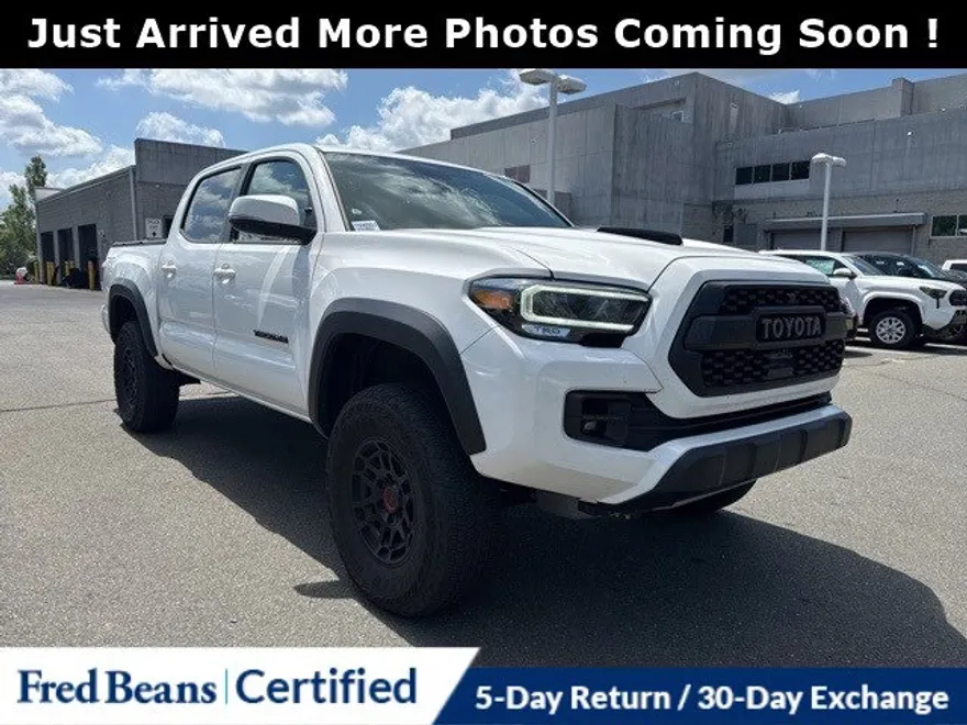 2023 Toyota Tacoma TRD Pro V6 photo 1