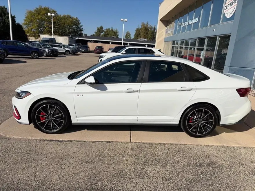 2025 Volkswagen Jetta GLI 2.0T Autobahn photo 1