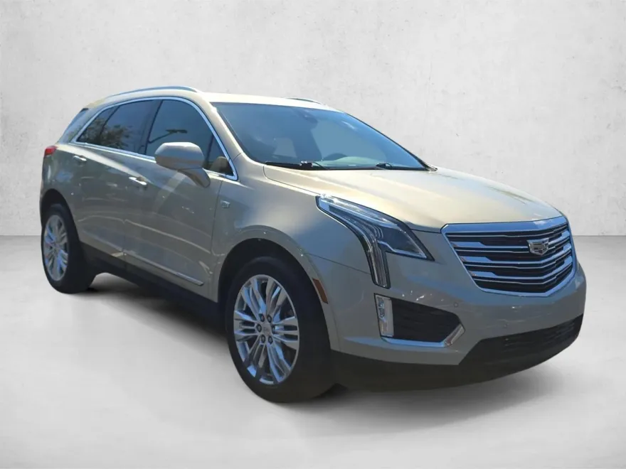 2017 Cadillac XT5 Premium Luxury photo 1