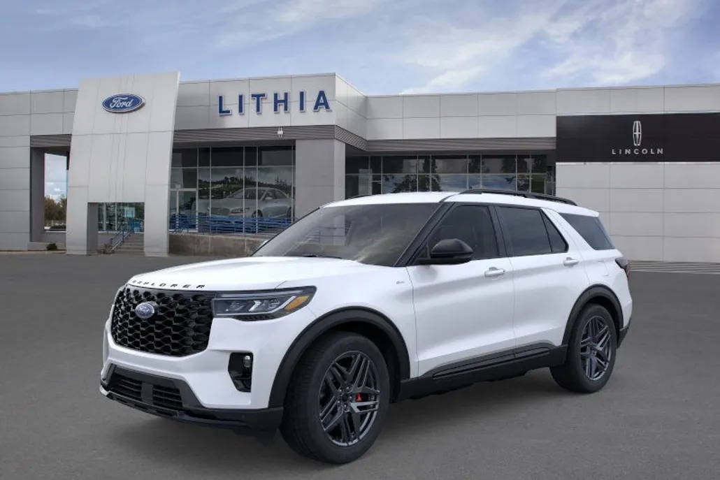 2025 Ford Explorer ST-Line photo 1