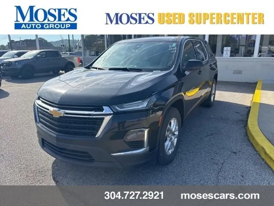 2022 Chevrolet Traverse LS photo 1