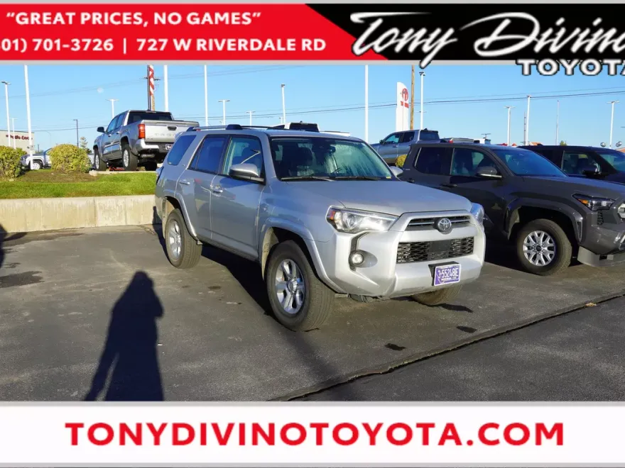 2024 Toyota 4Runner SR5 photo 1