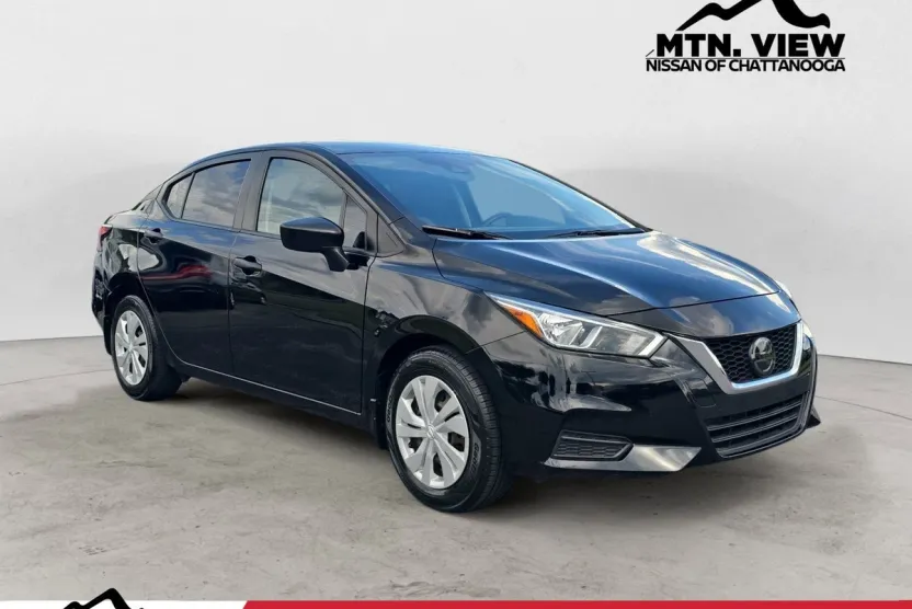 2021 Nissan Versa S photo 1