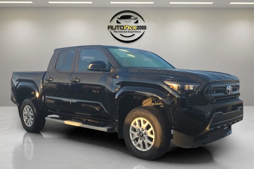 2024 Toyota Tacoma SR photo 1