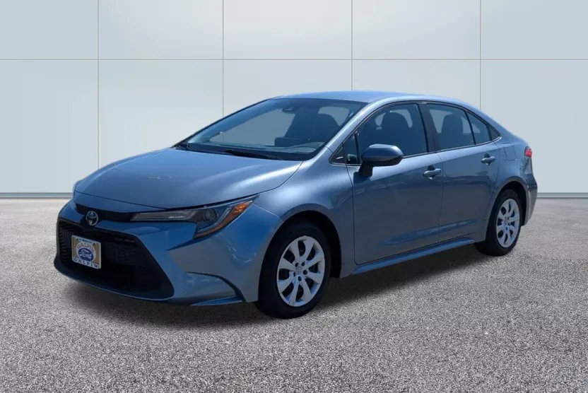 2022 Toyota Camry SE photo 1