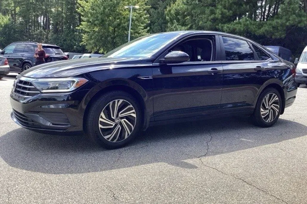 2021 Volkswagen Jetta SEL photo 1