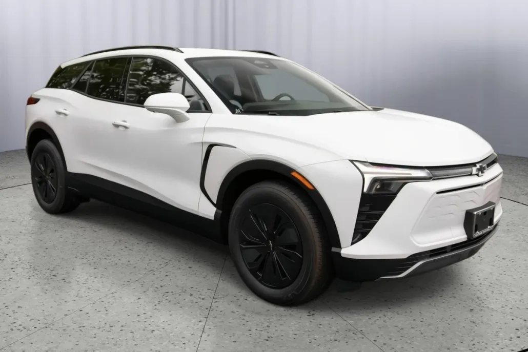 2025 Chevrolet Blazer EV photo 1