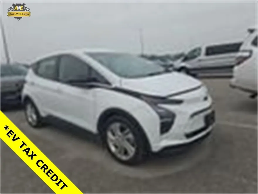 2023 Chevrolet Bolt EV 1LT photo 1