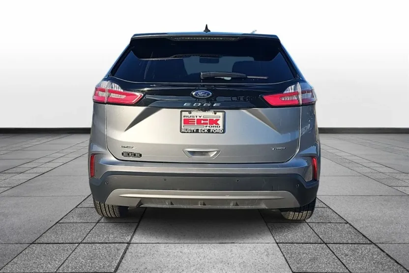 2024 Ford Edge SEL photo 1