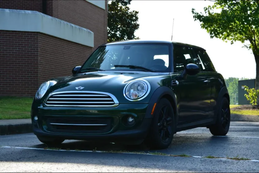 2013 Mini Cooper Base photo 1
