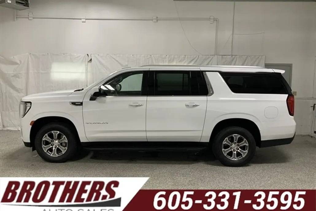 2022 Gmc Yukon XL SLE photo 1