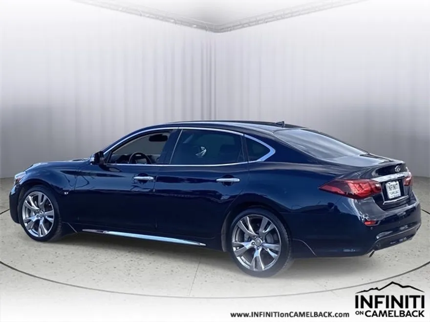 2019 Infiniti Q70L 3.7 photo 1