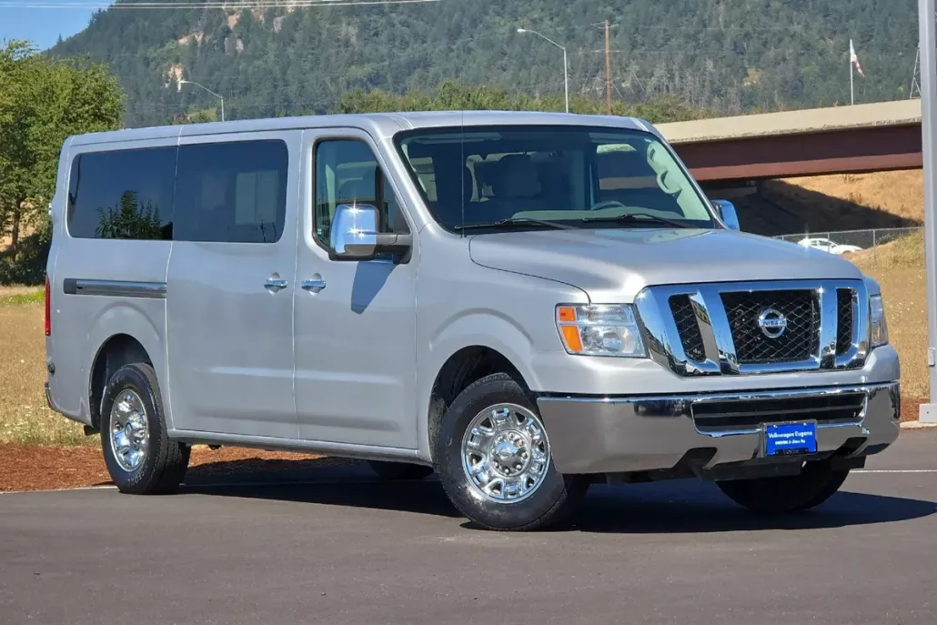 2020 Nissan NV3500 photo 1
