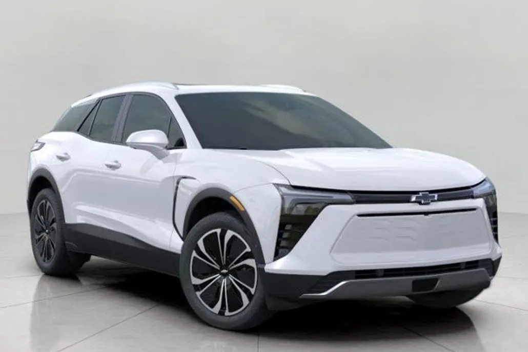 2025 Chevrolet Blazer EV photo 1