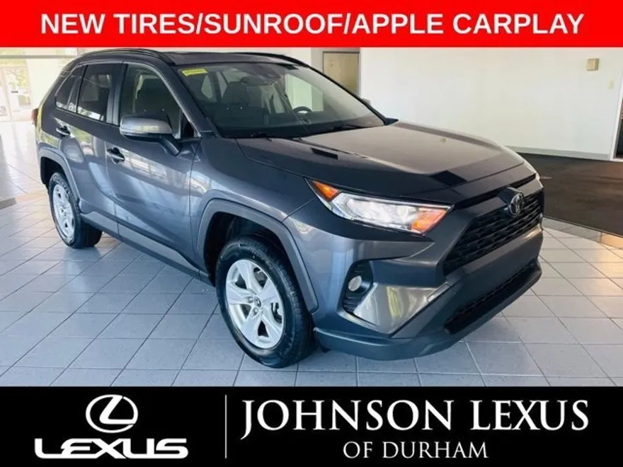 2019 Toyota RAV4 XLE photo 1