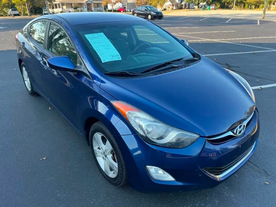 2013 Hyundai Elantra GLS photo 1