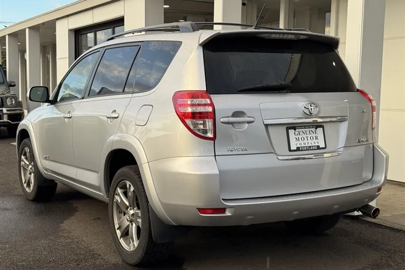 2010 Toyota RAV4 Sport photo 1