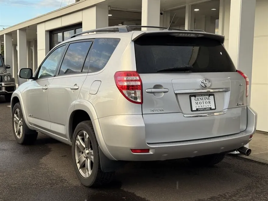 2010 Toyota RAV4 Sport photo 1