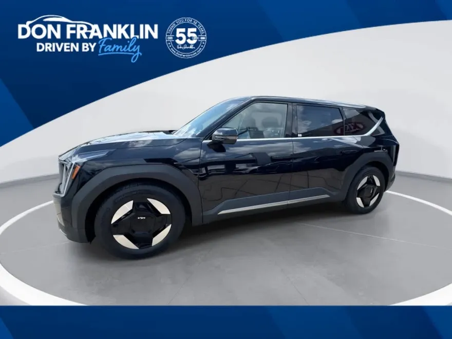 2026 Kia EV9 Light Long Range photo 1